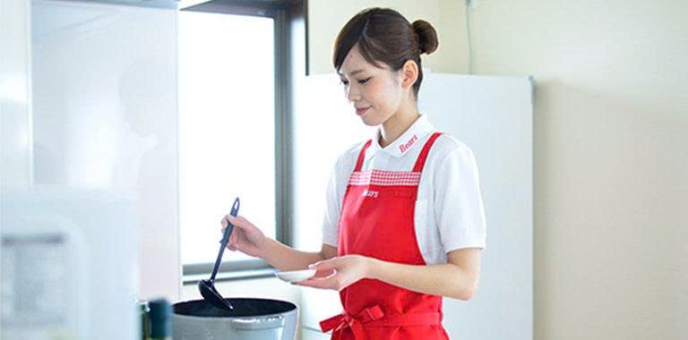 Giúp việc ở lại theo tháng phụ dọn dẹp và nấu cơm cho cả nhà