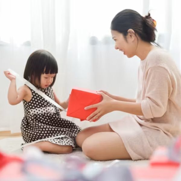 Dịch vụ giúp việc trông trẻ tại TPHCM